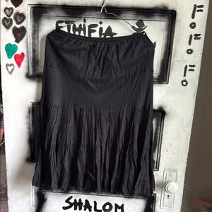 NWOT Planet Gold Black Pleated A-Line Midi Skirt